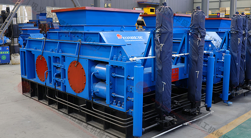 礦山制砂機(jī)型號(hào)推薦，大型對(duì)輥制砂機(jī)報(bào)價(jià)是多少？