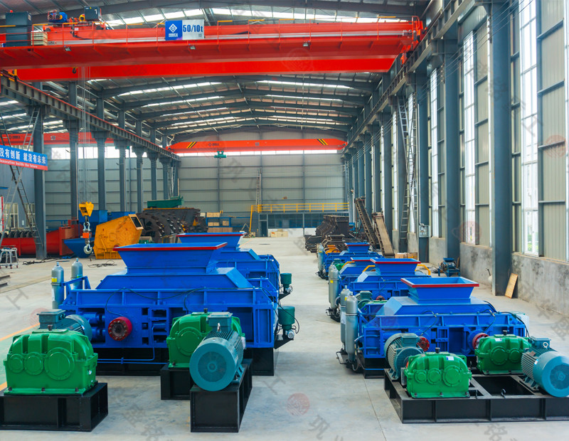 鉀長石液壓對輥制砂機(jī)制砂效果怎么樣？多少錢 ？