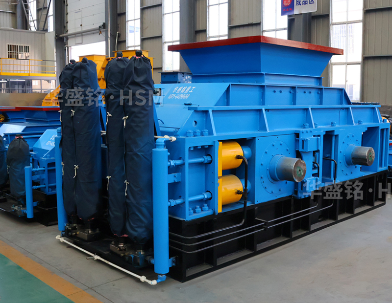 磚廠(chǎng)制砂都需要什么設(shè)備？對(duì)輥制砂機(jī)如何選型？